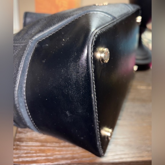 Michael Kors Black Pebbled Leather with Suede Trim Crossbody Bucket Bag EUC - Picture 16 of 16